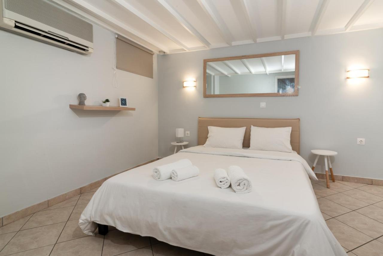 Spacious Apartment-600M From The Subway أثينا المظهر الخارجي الصورة