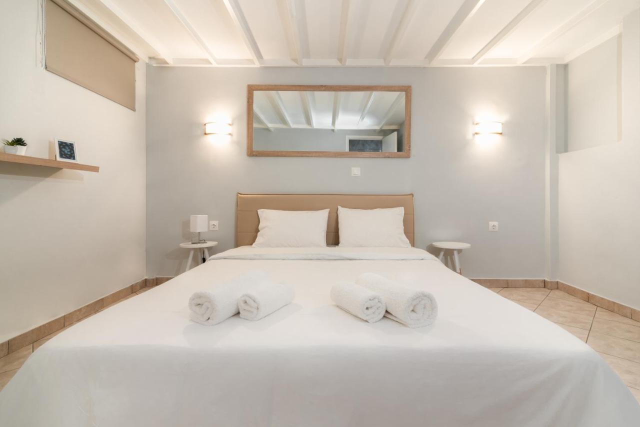 Spacious Apartment-600M From The Subway أثينا المظهر الخارجي الصورة